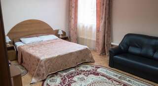Гостиница  Фатима Казань Двухместный номер 1 категории улучшенный однокомнатный с двуспальной кроватью-6